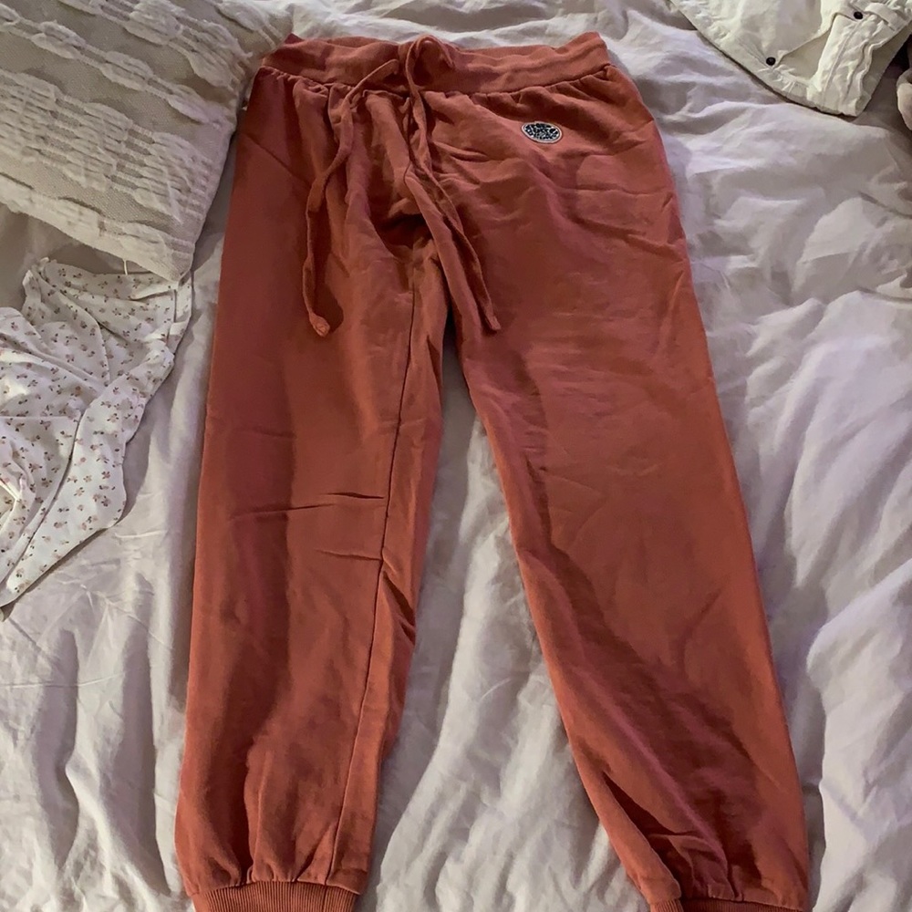 Coral rip curl sweats
